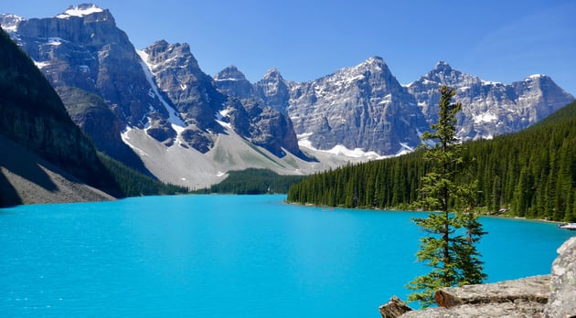 Banff National Park, Canada. A perfect idea for an outdoor girls trip!