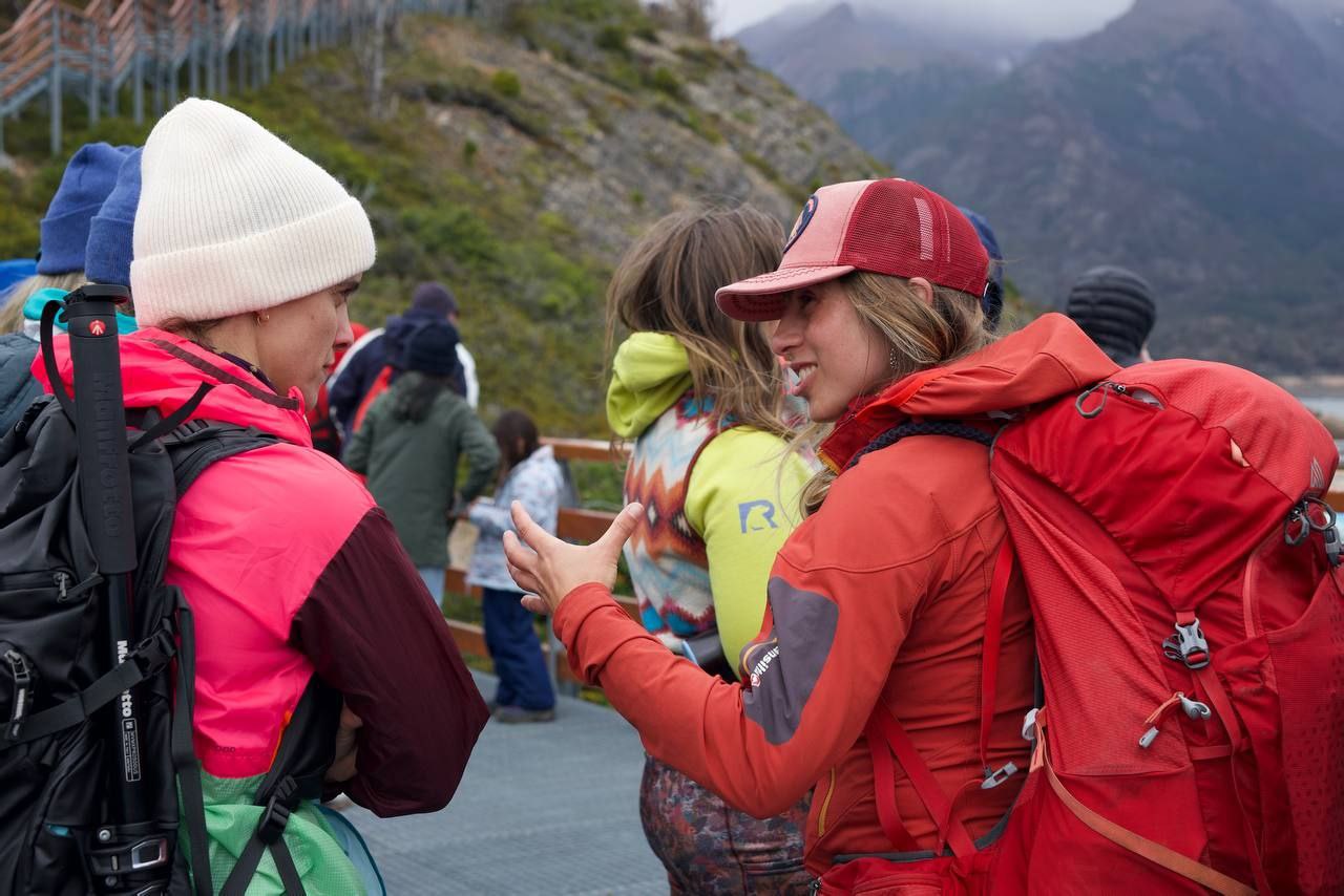 Local Patagonia hiking guide, leading a tour.
