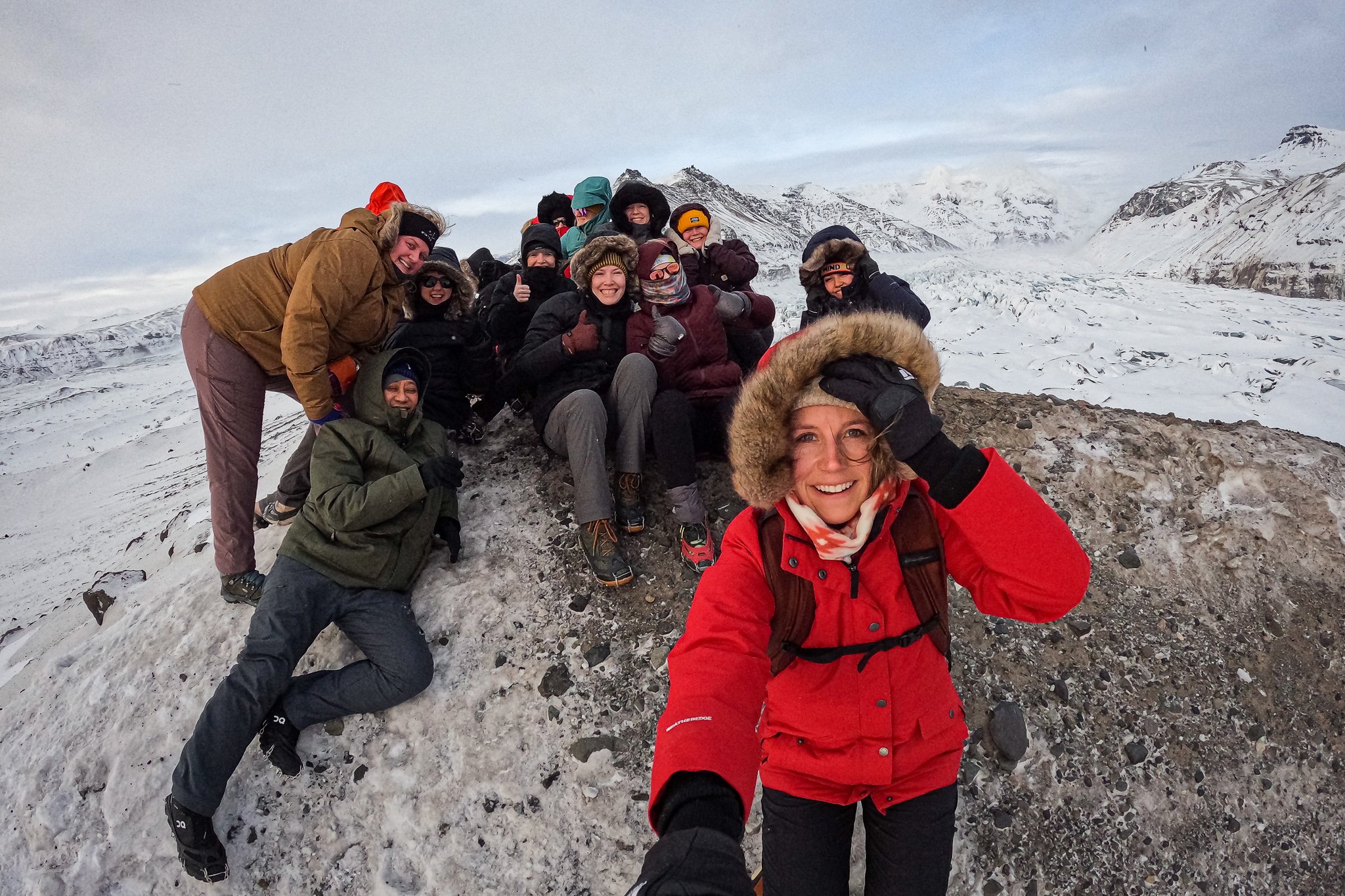 TrovaTrip-Iceland-Travelers-Posing-In-Snow-1