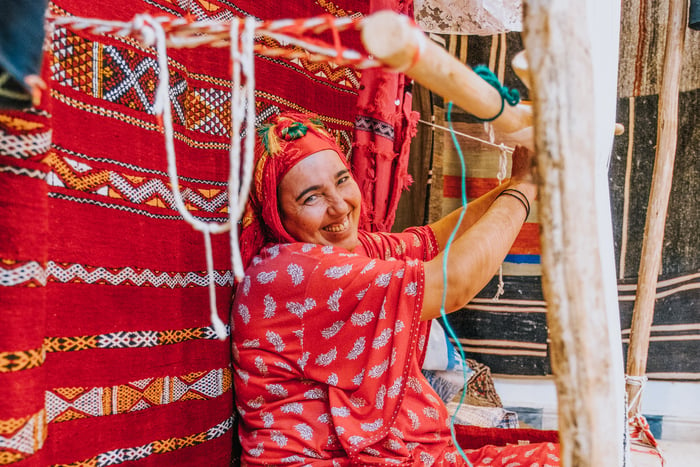 TrovaTrip-Morocco-Local-Woman-At-Market-1