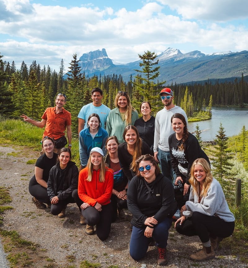 TrovaTrip group in Canada with Host @erinexloring.
